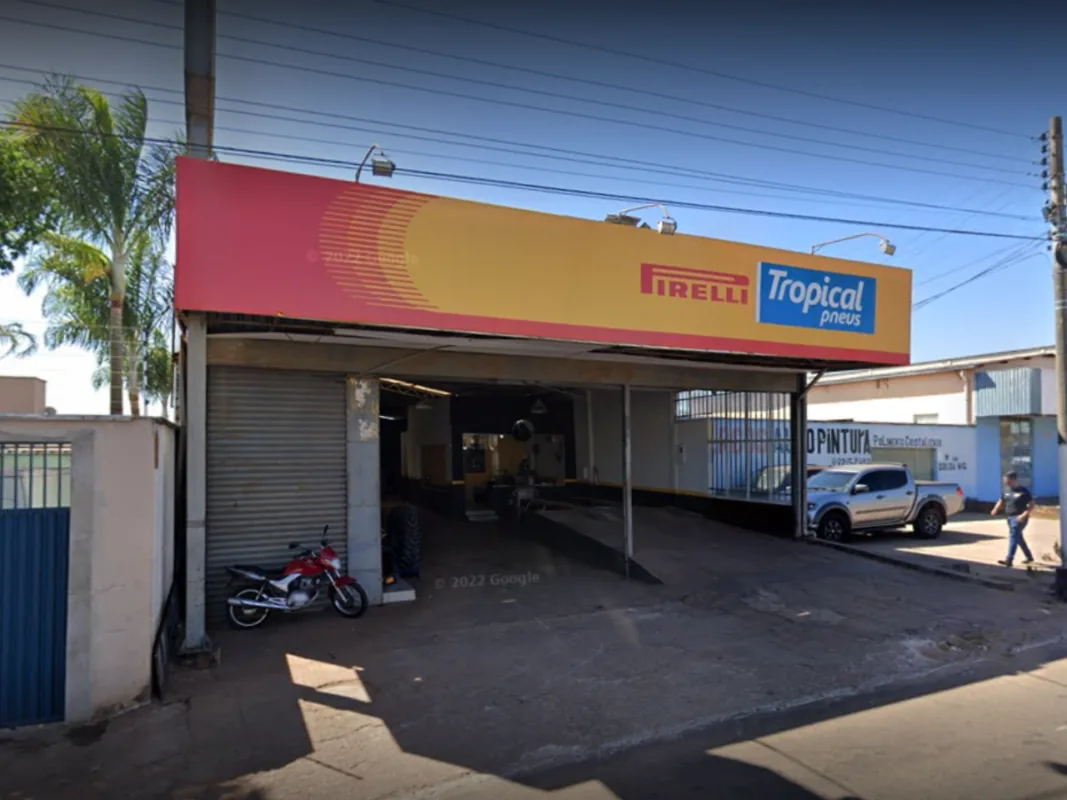 Fachada da Loja Tropical Pneus Itaberaí